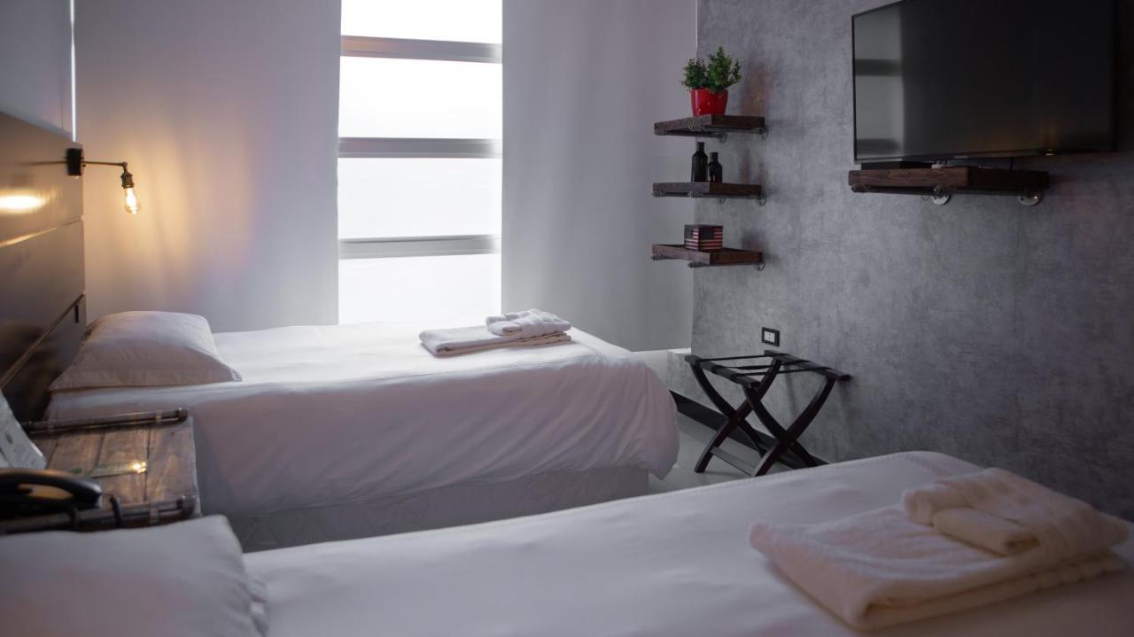 Hotel 1945 Aeropuerto Asuncion Ngoại thất bức ảnh
